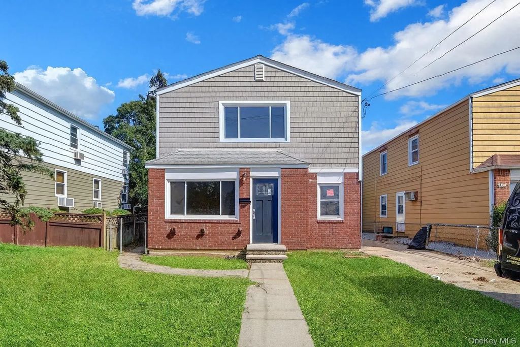 318 Vincent Avenue, Lynbrook