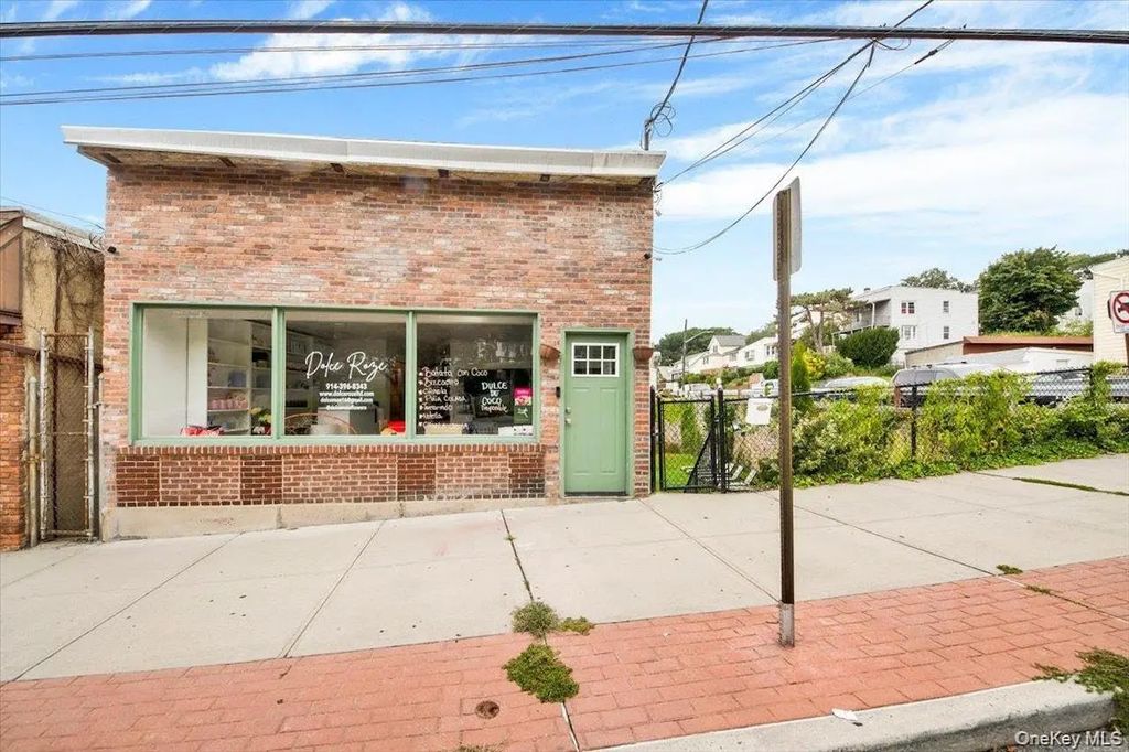 53 Lockwood Avenue, Yonkers