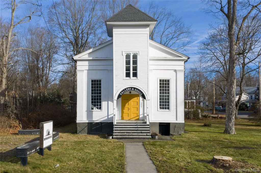 3007 Church Street, Pine Plains