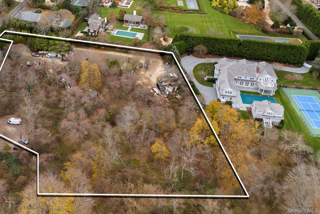 15 Hildreth Lane, Bridgehampton
