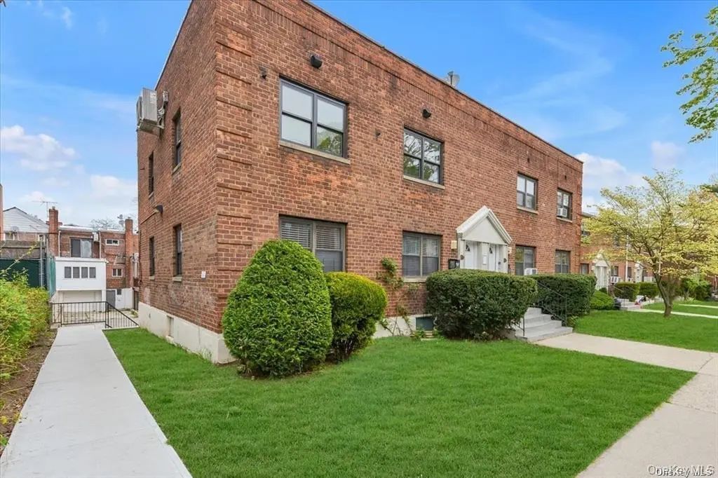 144-11 77 Road # A, Kew Garden Hills