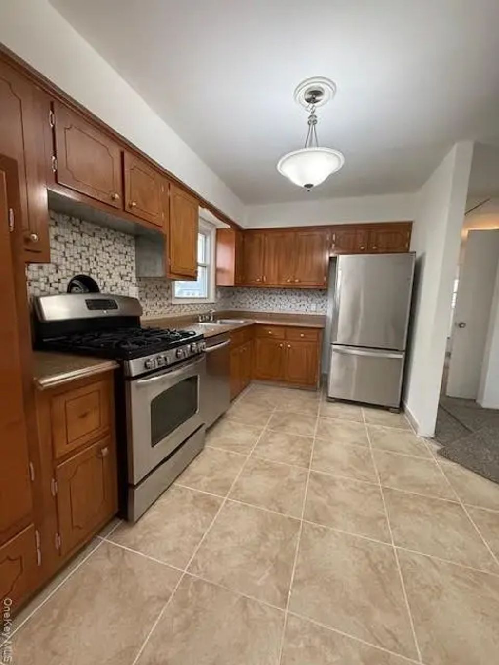 58 W Mineola Avenue, Valley Stream