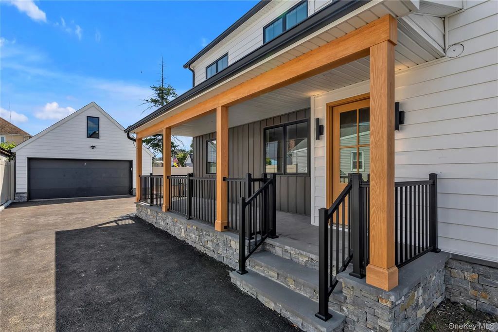 157 Lincoln Avenue 1, Mineola