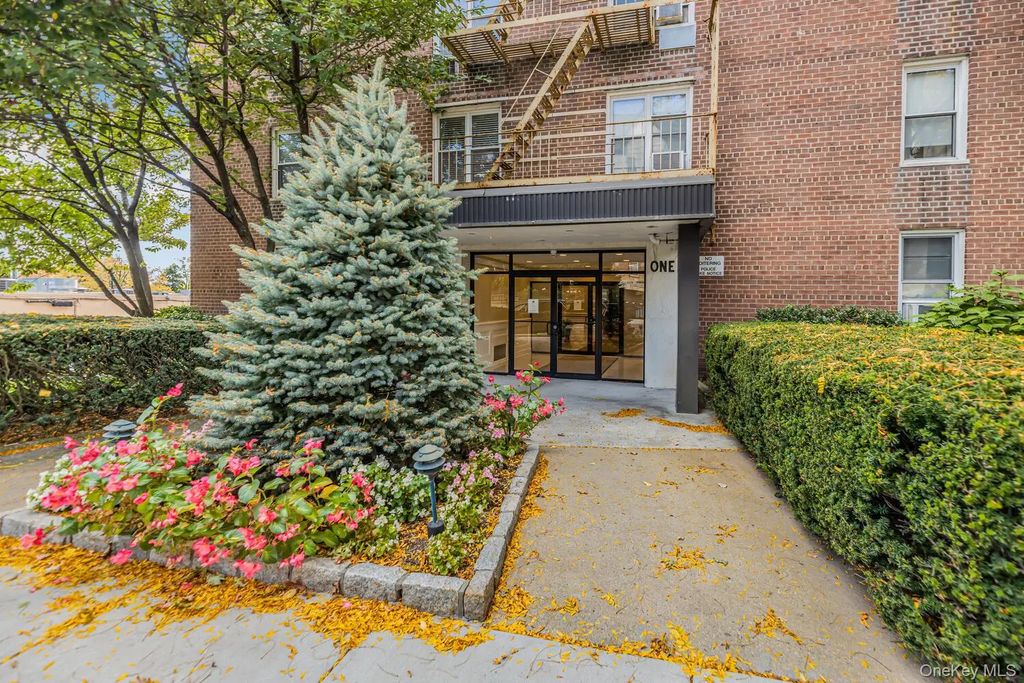 1 Oakridge Place # 6a, Eastchester