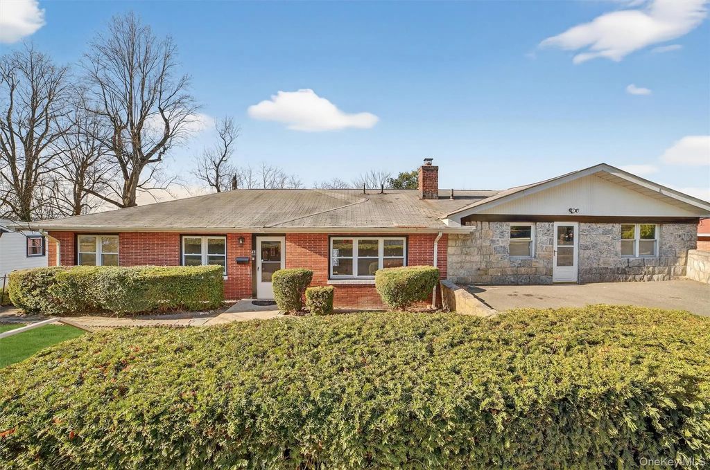 43 Arthur Place, Yonkers