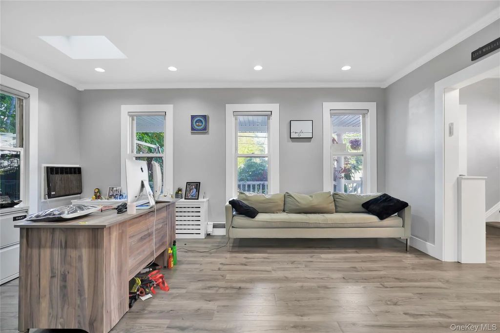 49 Centre Street, Woodmere