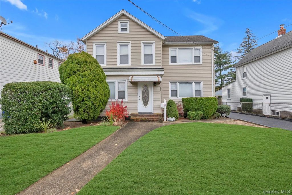32 Fifth Street, Valley Stream