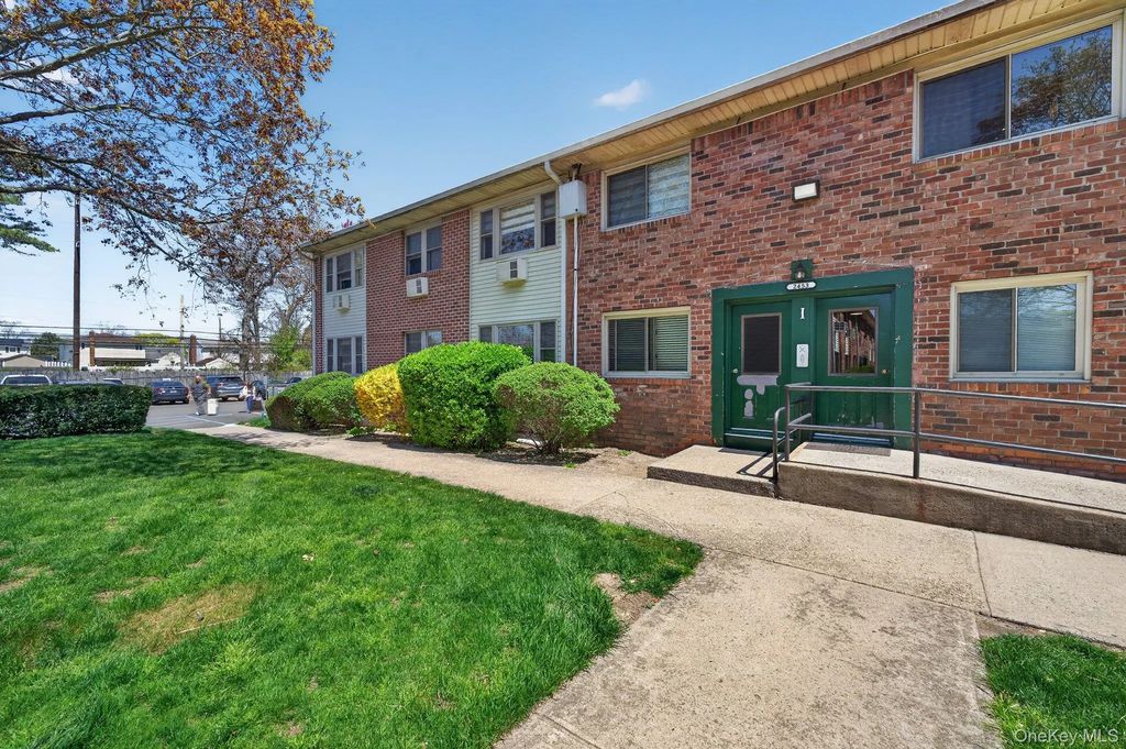 2453 Union Blvd # 32a, Islip