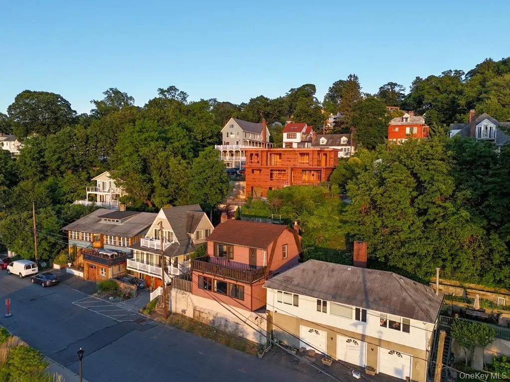 61 The Boulevard, Sea Cliff