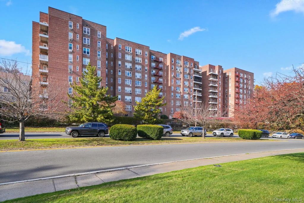 245 Rumsey Rd # 2x, Yonkers
