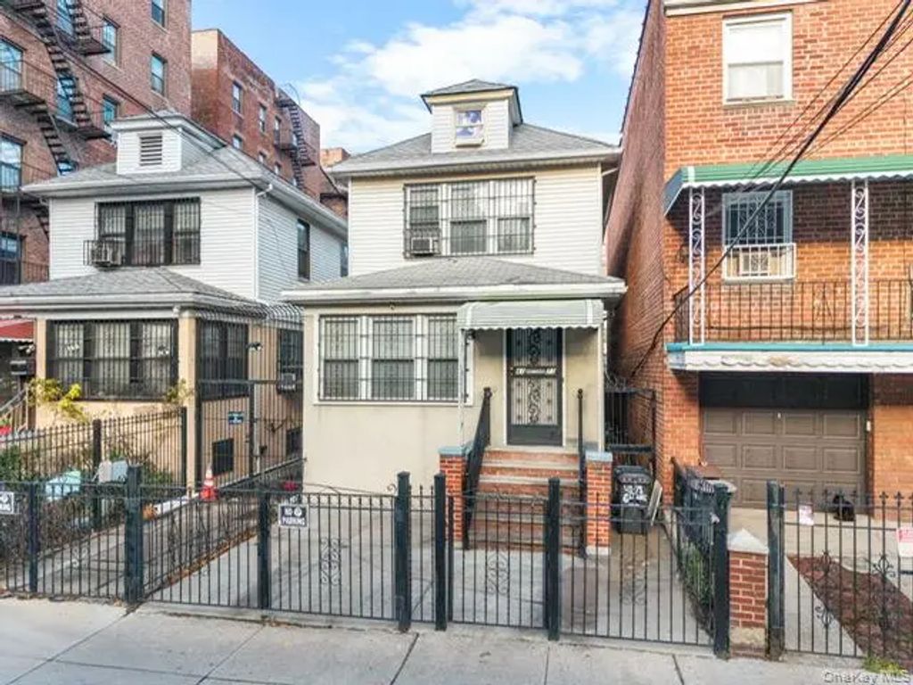 41-71 Gleane Street, Elmhurst