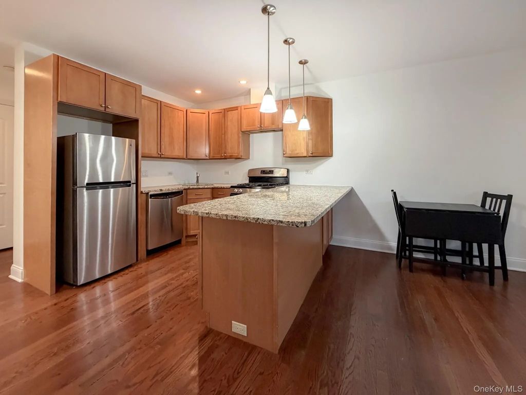183 Beach 100th Street # 6b, Rockaway Park