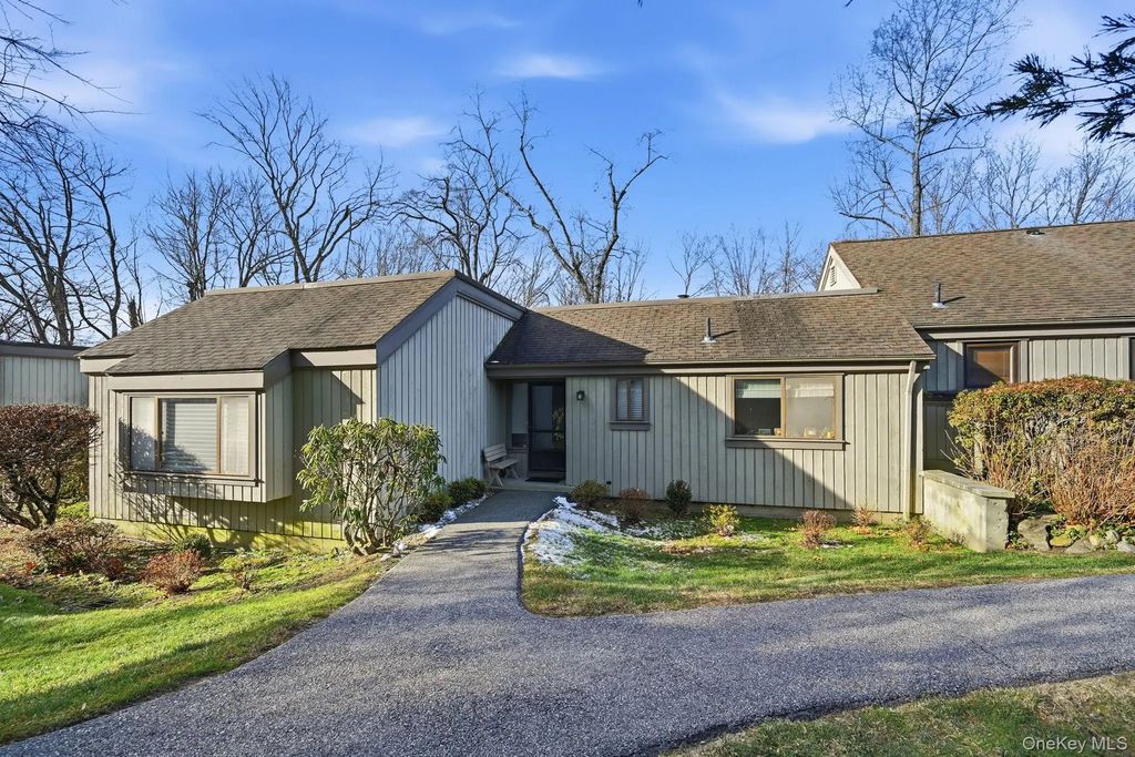 59 Heritage Hills # A, Somers