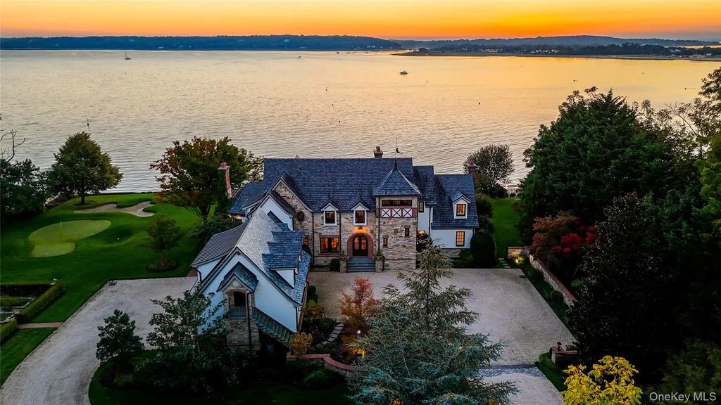 200# Centre Island Road, Centre Island