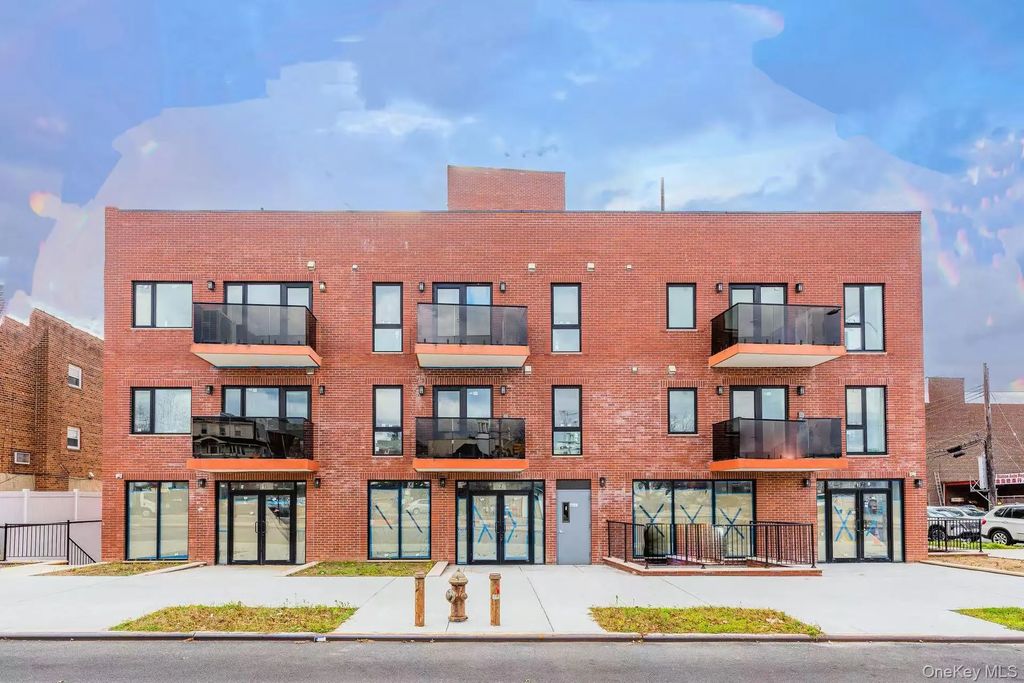 165-02 Sanford Avenue, Flushing