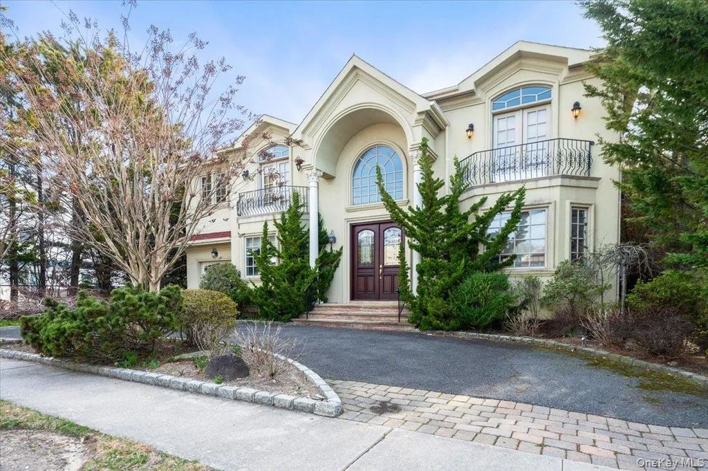 70 Lewis Avenue, Atlantic Beach
