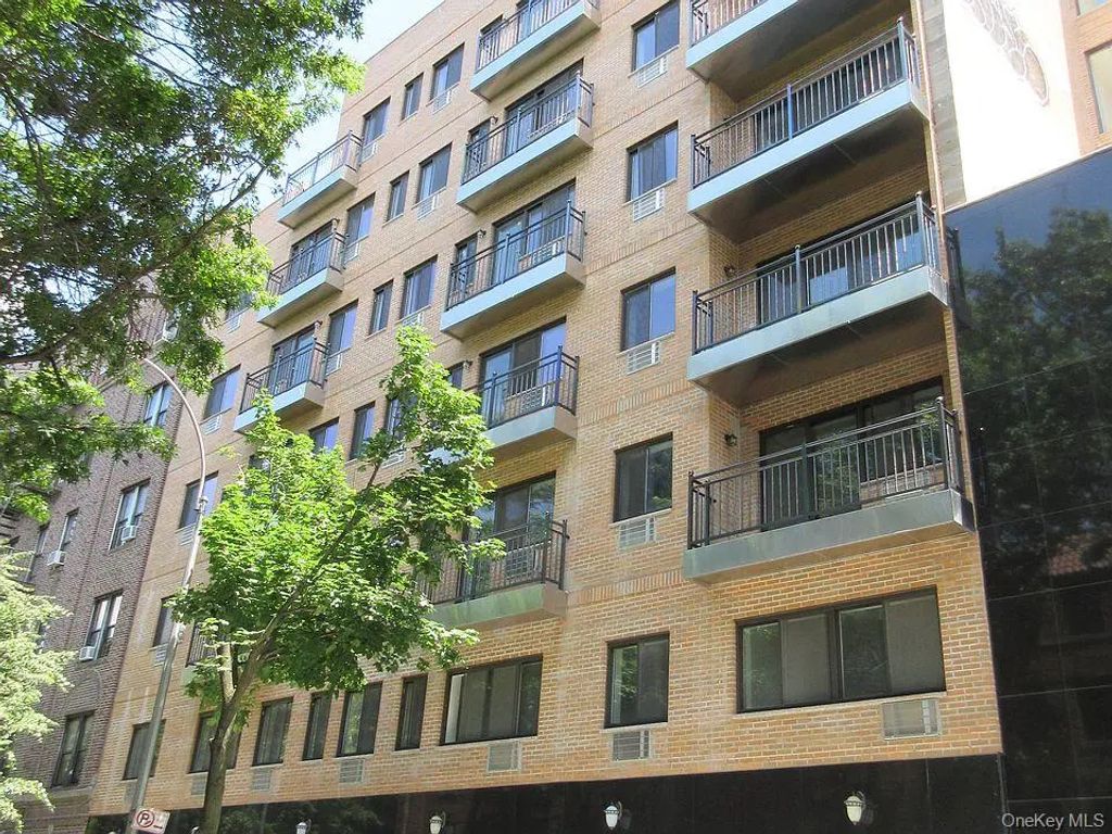 3749 81st Street # 3a, Jackson Heights