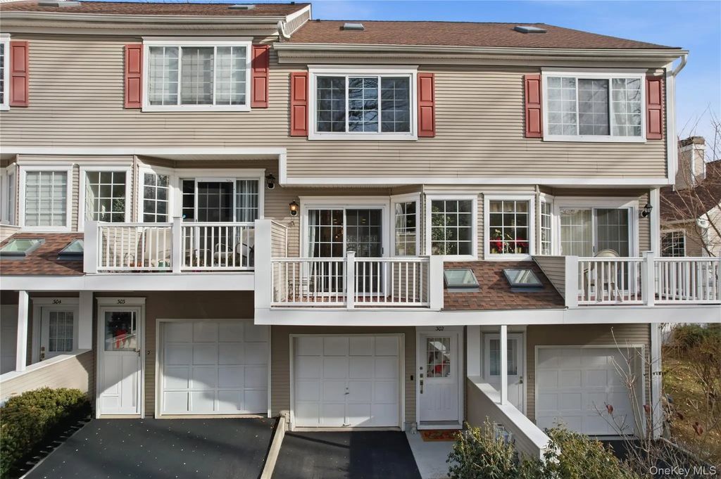 302 Park Ridge Lane, White Plains