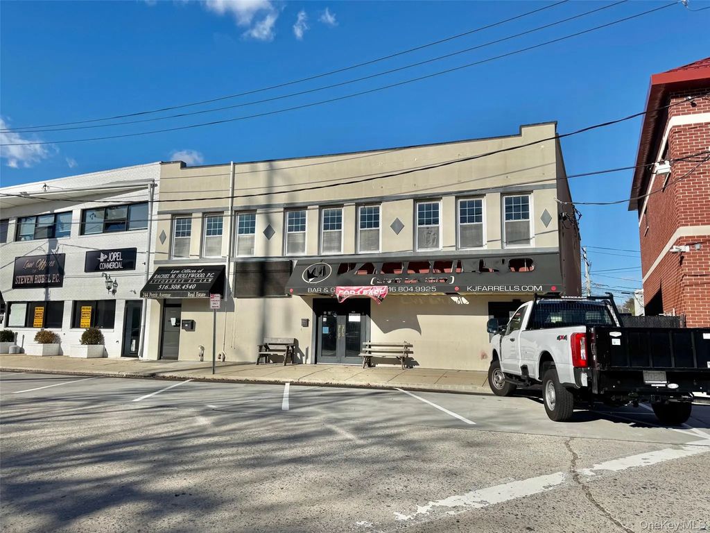 2600-2610 Pettit Avenue, Bellmore