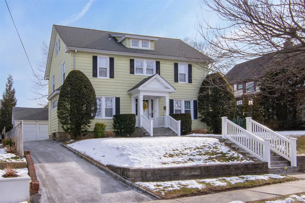 112 Aka 110 Buckingham Road, Yonkers