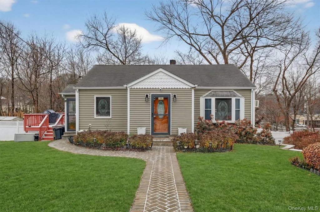 6 Highland Drive, Cortlandt Manor