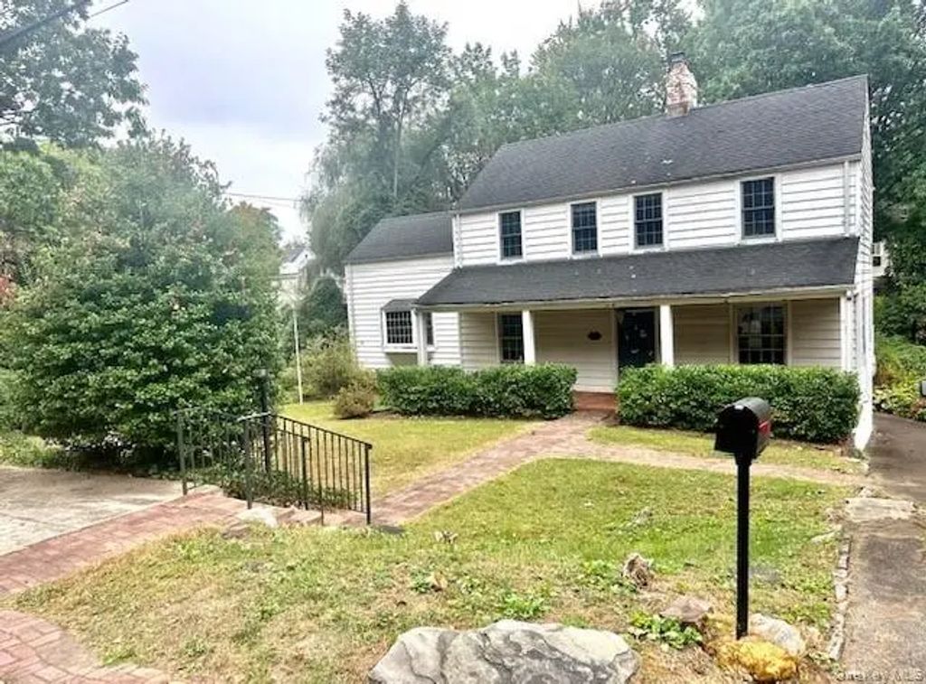 10 Avondale Road, Yonkers