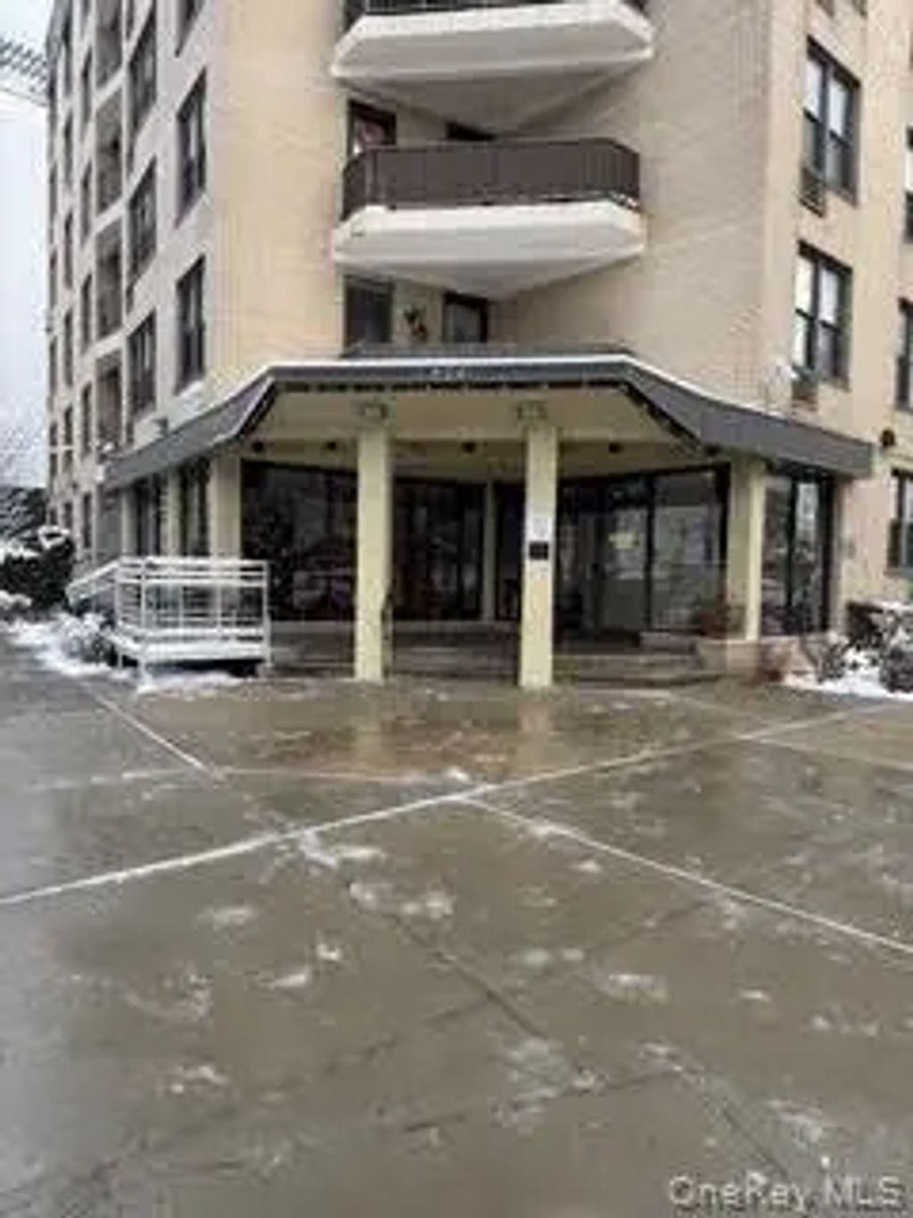 1874 Pelham Parkway S # 5c, Bronx