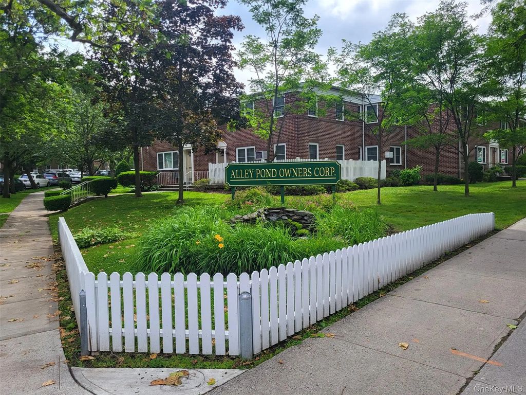 224-23 Kingsbury Avenue # B, Oakland Gardens