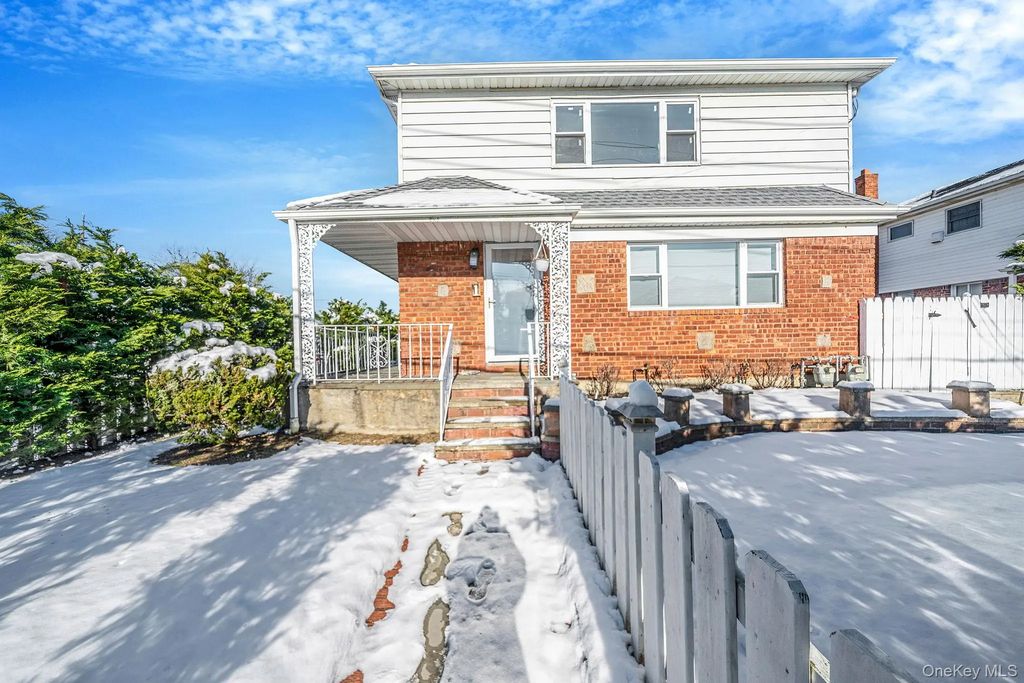 1 Munro Boulevard, Valley Stream