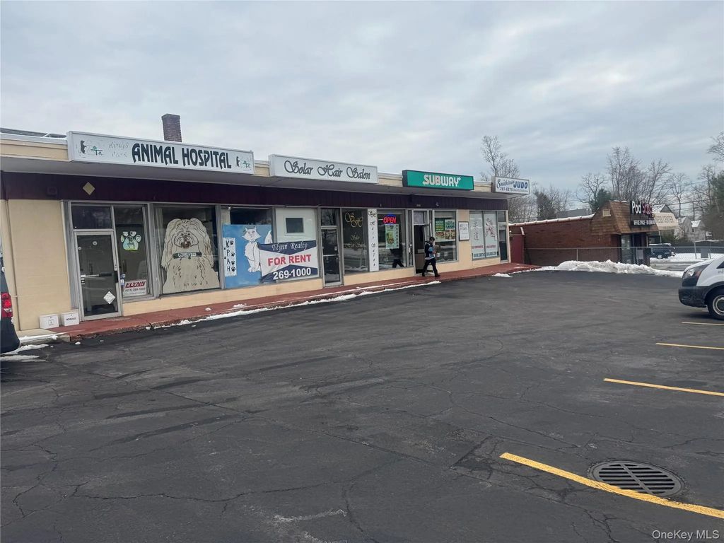 1217 25a N, Smithtown