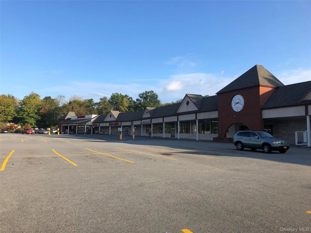 2412 State Route 52, Pine Bush