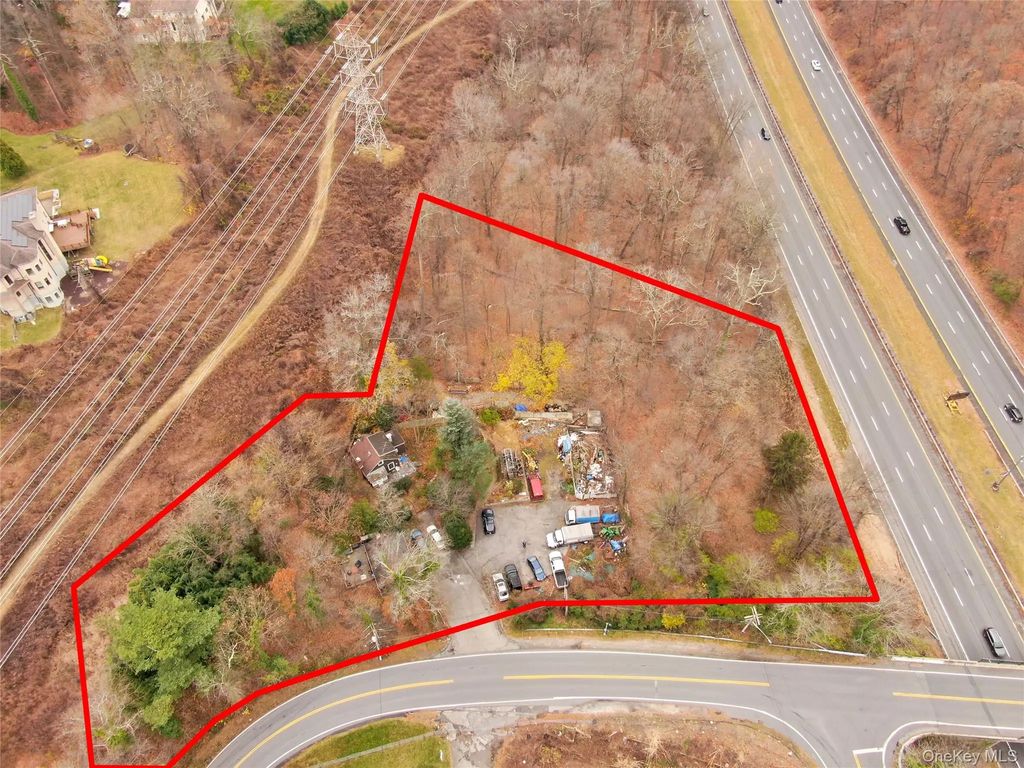 451 Underhill Road, Scarsdale