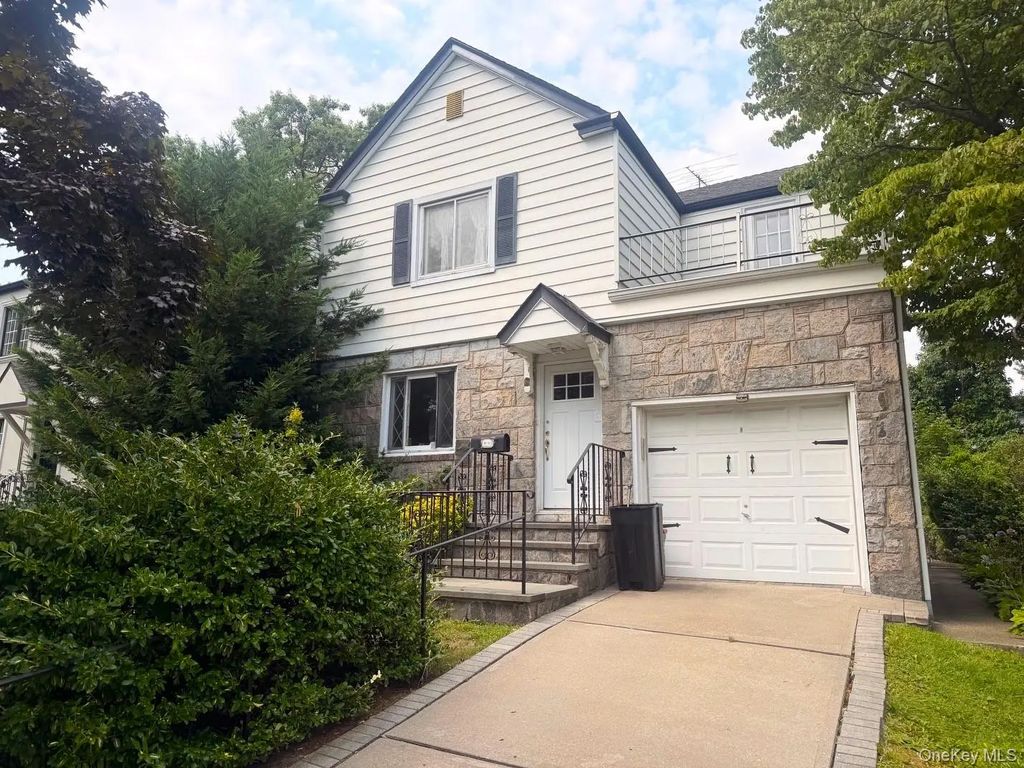 80-50 214th Street, Hollis Hills