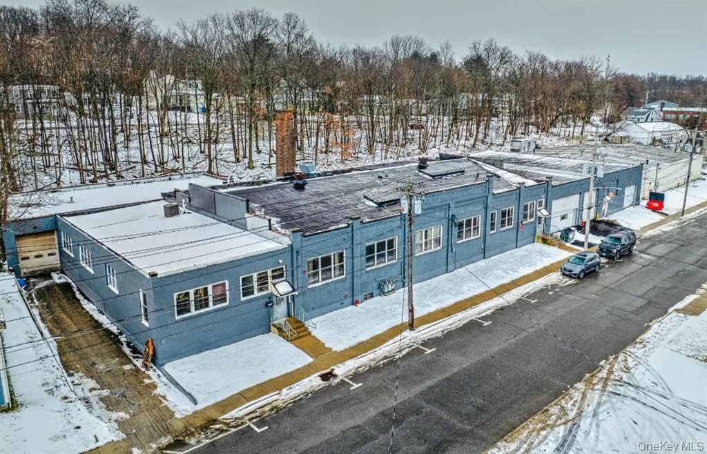 105 Sprague Avenue, Middletown