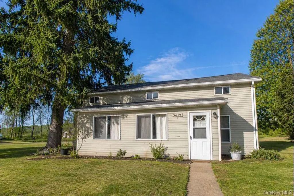 5619 East Scottsburg Road, Other