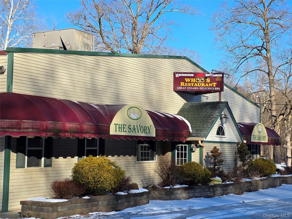 923 State Route 32, Highland Mills