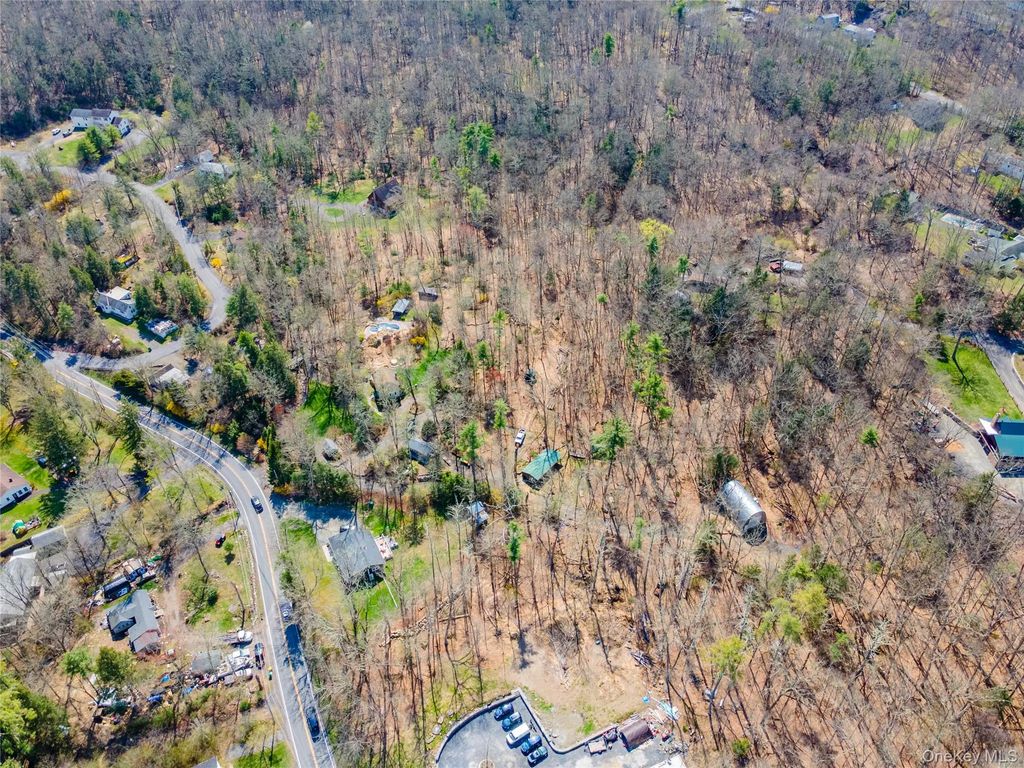 1812-1816 Sawkill Park Road, Kingston