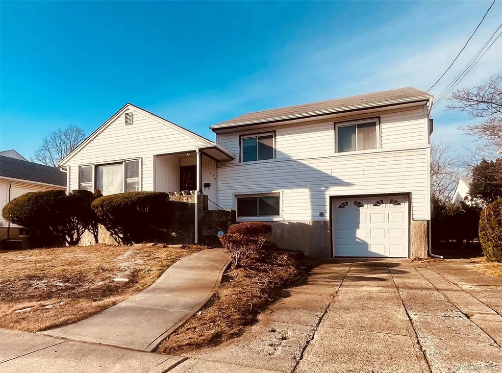 236 Lyon Street, Valley Stream