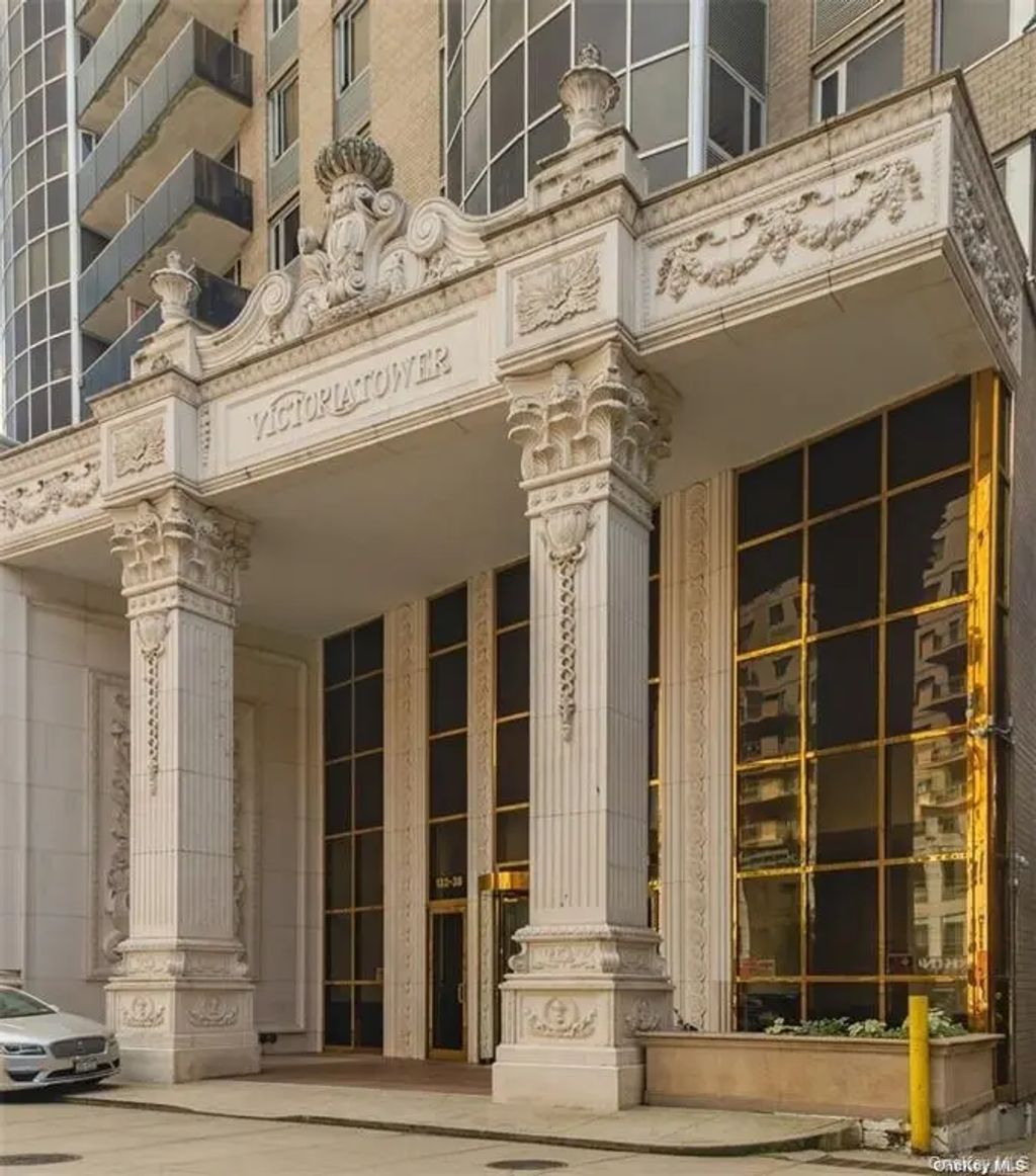 133-38 Sanford Avenue # 7e, Flushing