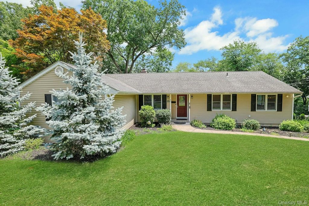 42 Briarwood Drive, New City