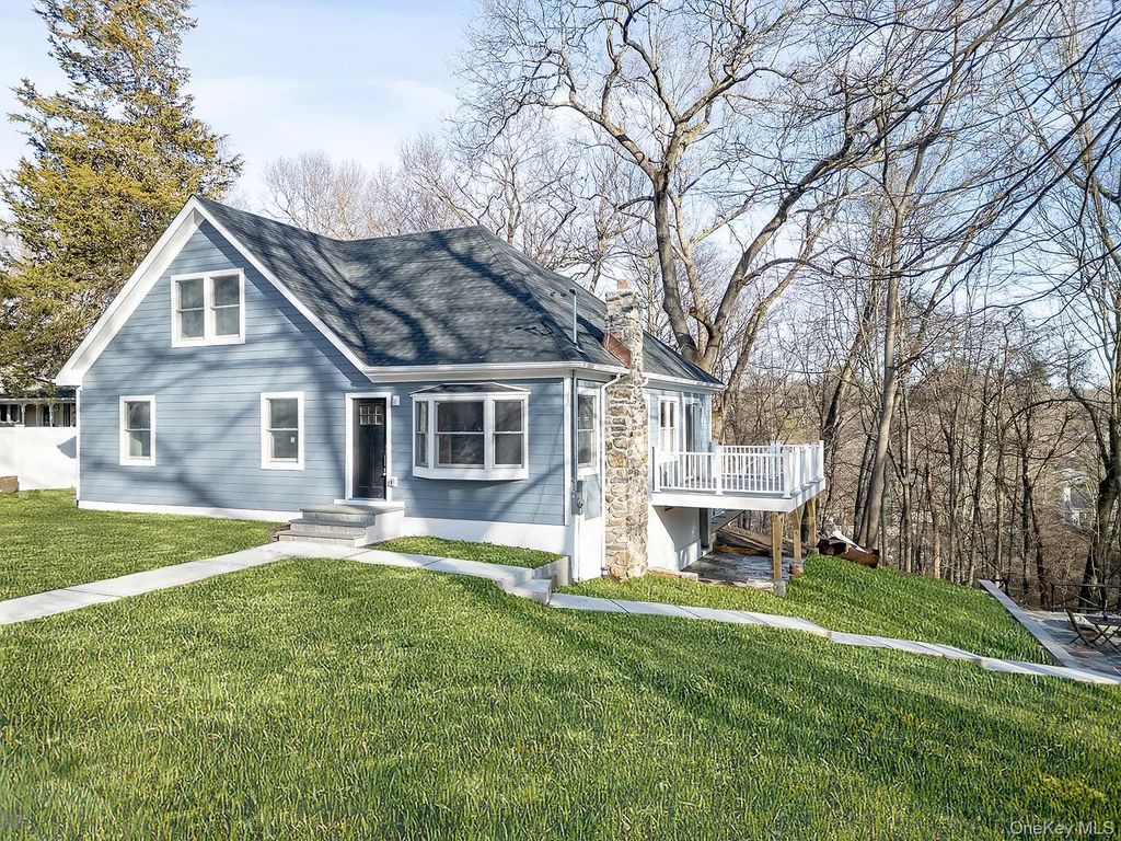 8 Overlook Court, Cortlandt Manor