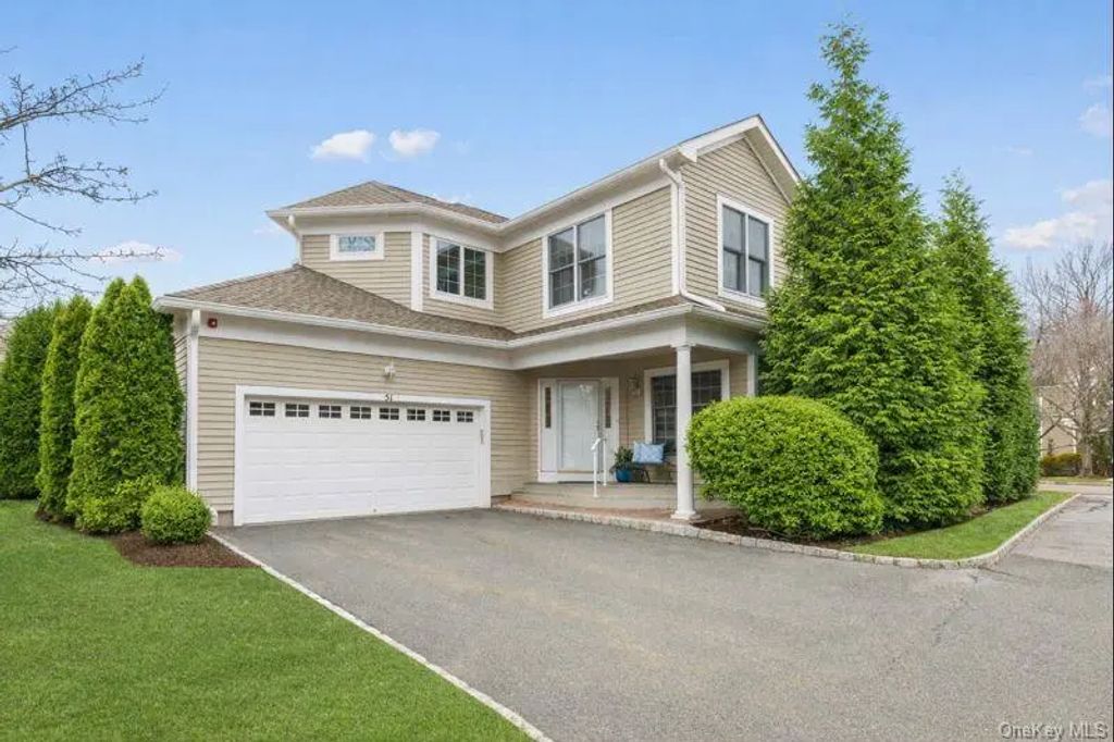 51 Club Pointe Drive, White Plains