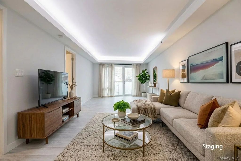 15815 Union Turnpike # 3b, Fresh Meadows