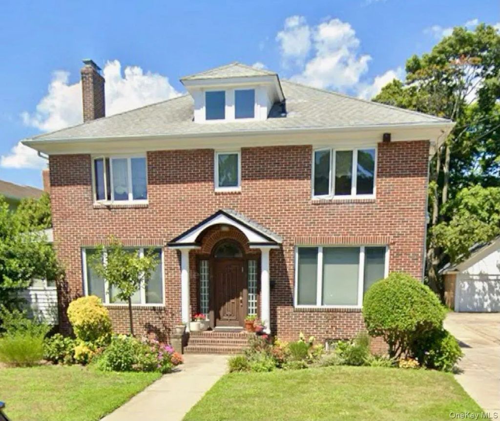 128 Hards Lane, Lawrence