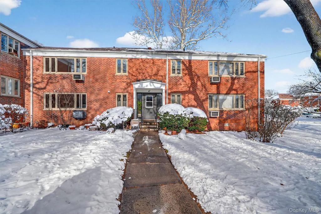 47 Lawrence Drive # C, White Plains