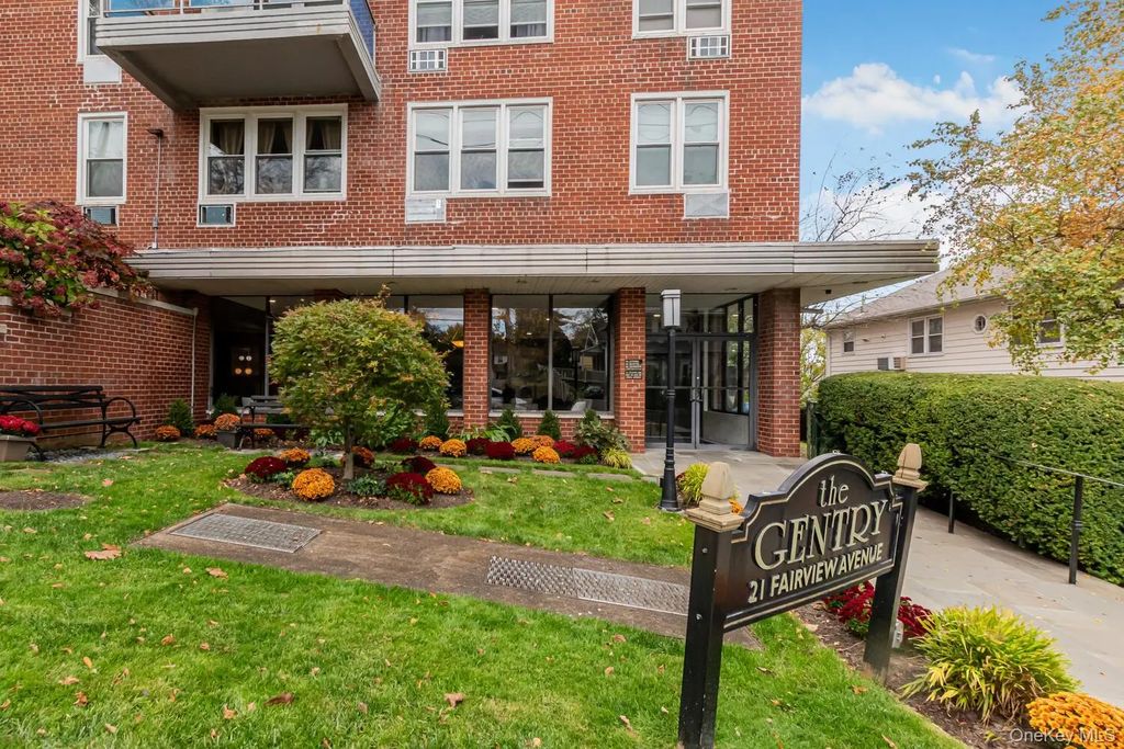 21 Fairview Avenue # 416, Tuckahoe