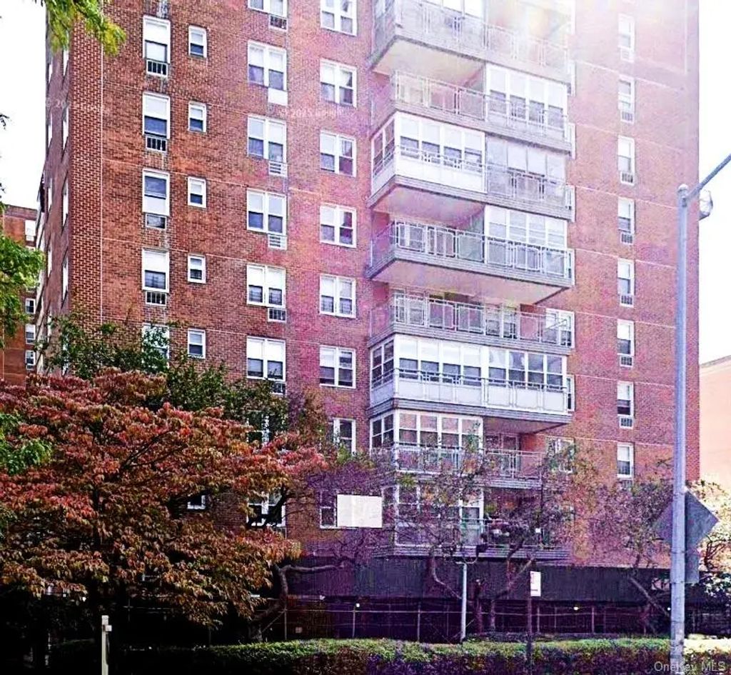 138-10 Franklin Avenue # 10g, Flushing
