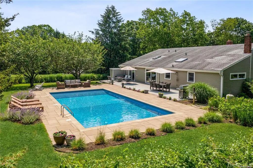 215 Northfield Lane, Southold