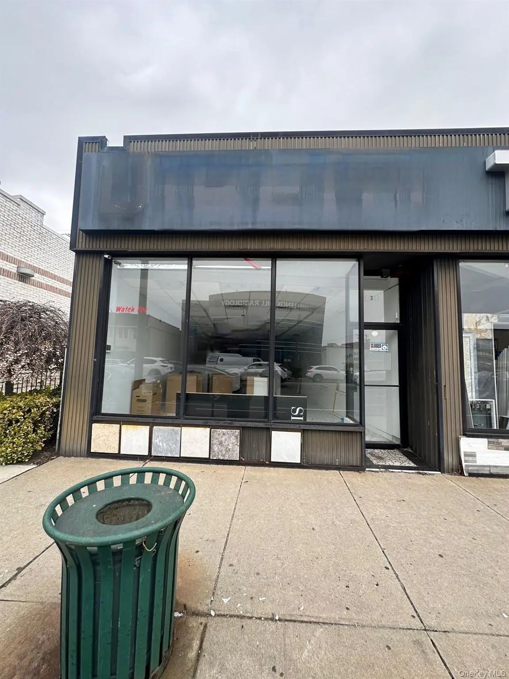 434 Sunrise Highway, Lynbrook
