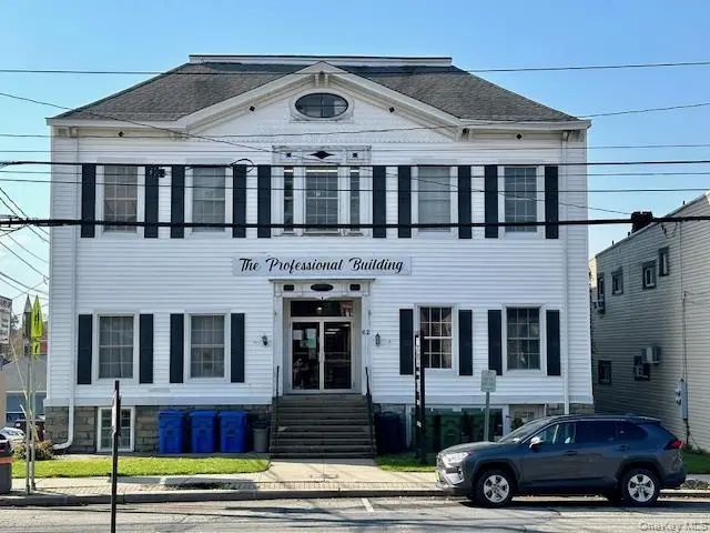 62 N Main Street # 216, Florida